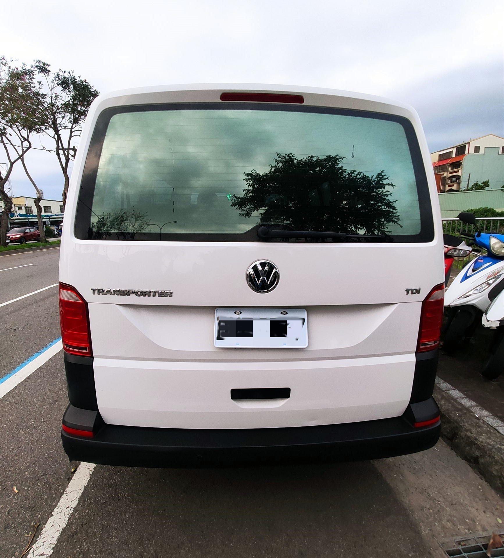 福斯T6短軸手排9人座 純自用 無待修  第7張相片