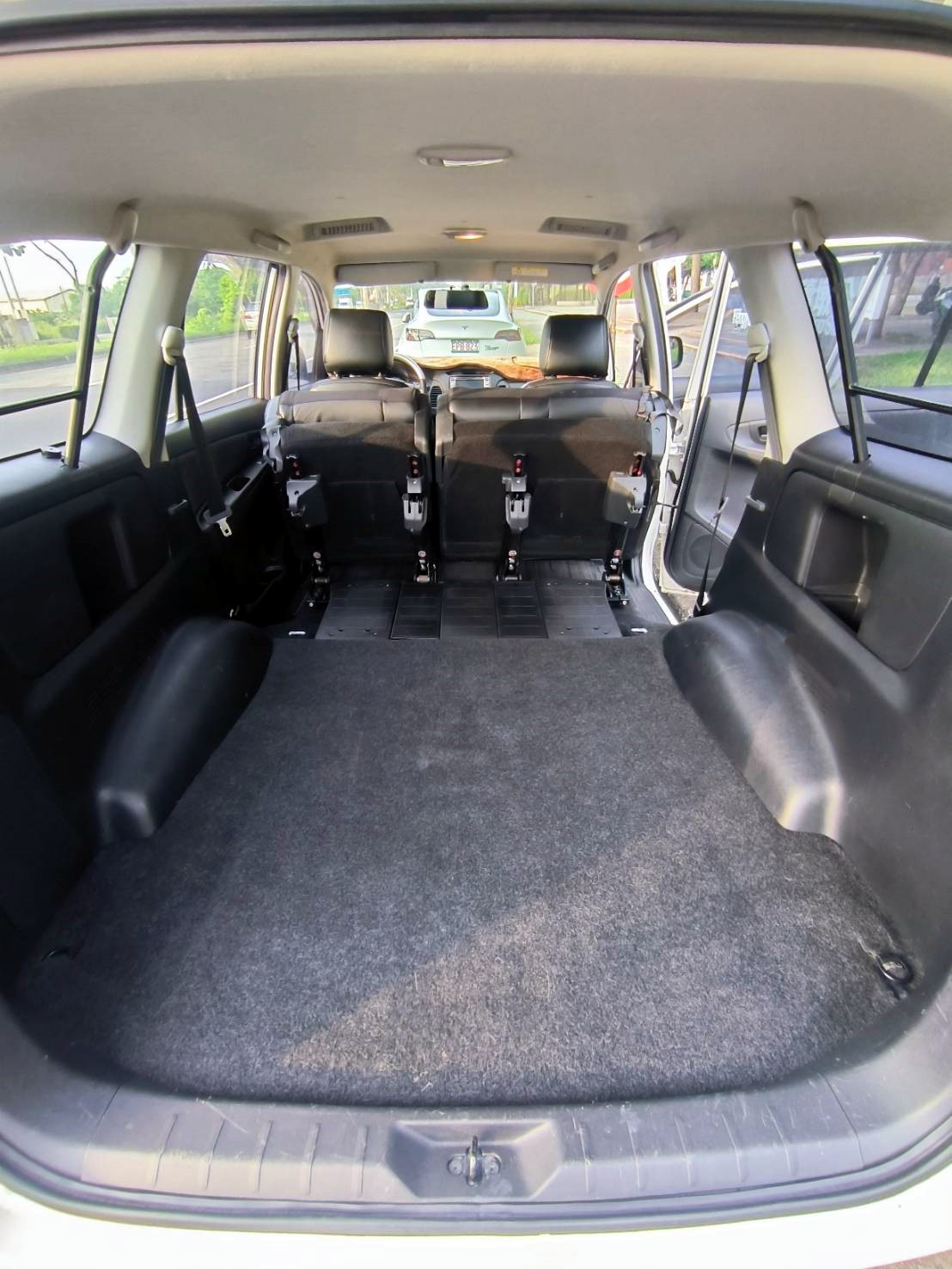 Toyota Innova E版2.0自排 大空間客貨兩用  少跑哩程保證無待修  第8張相片