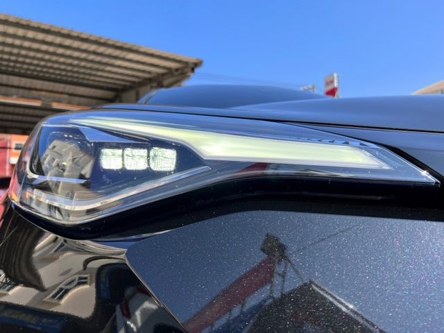 20年式 豪華頂配 ACC自動跟車/車道輔助 升級高檔精品 原鈑件認證 高雄二手車推薦模範店：三力汽車  第16張相片