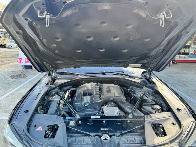 740Li 頂備ACC自動跟車 認證合格 前車主用心照顧 高雄二手車推薦模範店：三力汽車  第12張相片