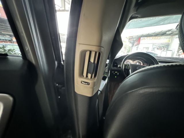 定速 恆溫 記憶電動椅 ISOFIX 僅跑10萬多公里  第12張相片