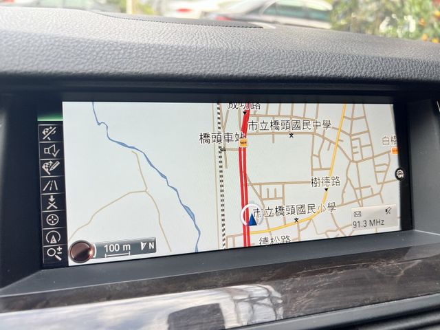528i 2.0升新引擎 小改款 原鈑件認證車 內外氣氛美 性價比第一名  第6張相片