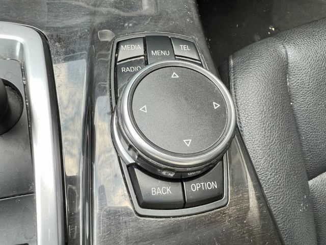 528i 2.0升新引擎 小改款 原鈑件認證車 內外氣氛美 性價比第一名  第8張相片