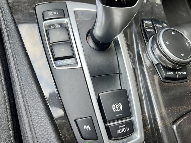 528i 2.0升新引擎 小改款 原鈑件認證車 內外氣氛美 性價比第一名  第9張相片