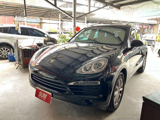 2010年份 僅此一台 車況讚 輕鬆入主豪華名車 不要錯過唷  第1張相片