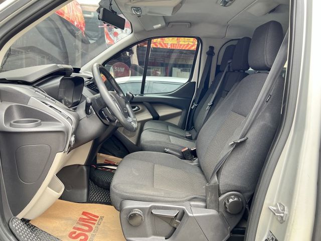 手排九人座＆露營車床模式 360環景 300安培鋰鐵電池+駐車冷氣 正時皮帶更新 保養極優 商務+休閒  第6張相片