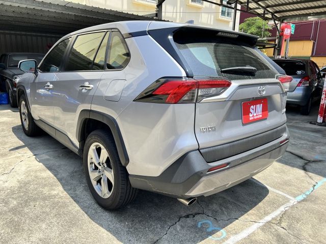 一手車 i-Key 電動尾門 盲點偵測 ACC 車道維持 電動記憶座椅 環景 原漆原鈑件  第17張相片
