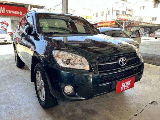 2009年款式 低里程 內裝美無煙車 經典日式休旅  第2張相片