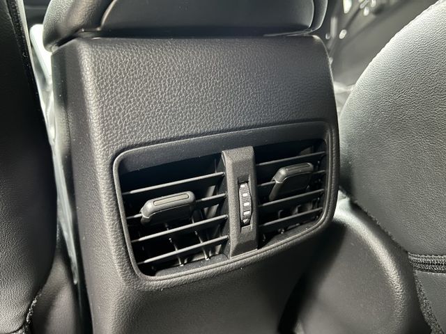 ACC自動跟車 ISOFIX 定速防滑 胎壓偵測 原廠保養廠 低里程  第13張相片
