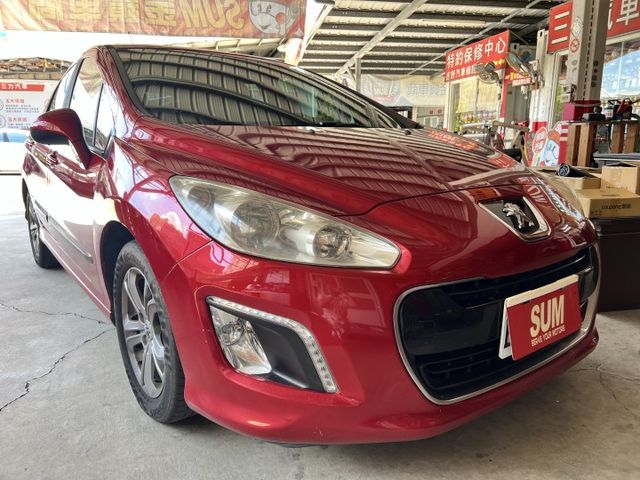 漂亮稀少車款 內裝外觀皆漂亮 車況好  第2張相片