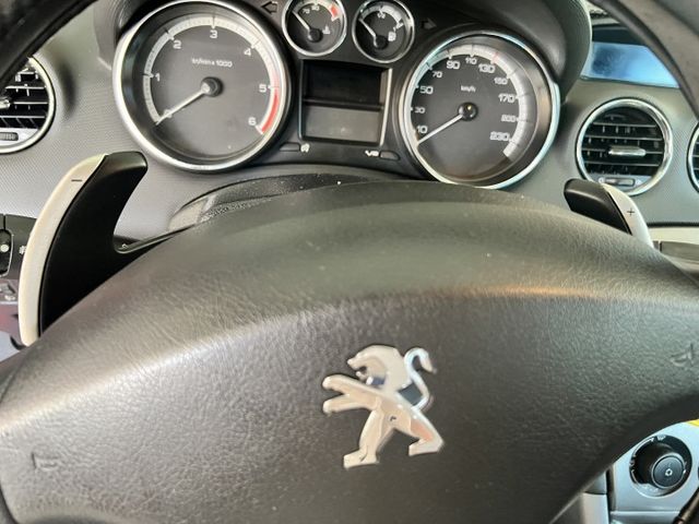 漂亮稀少車款 內裝外觀皆漂亮 車況好  第6張相片