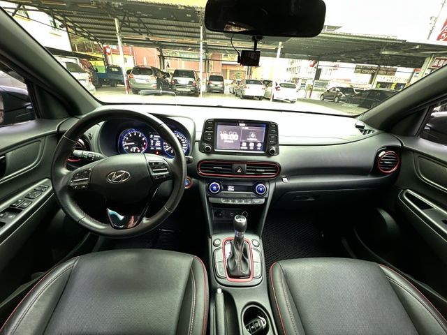 旗鑑99.8萬 雙色 4WD 自動剎停 盲點 車道置中 女用一手車  第5張相片