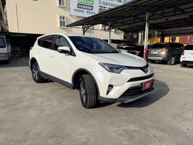 環景 9氣囊 循跡防滑 大空間家庭休旅車  第2張相片