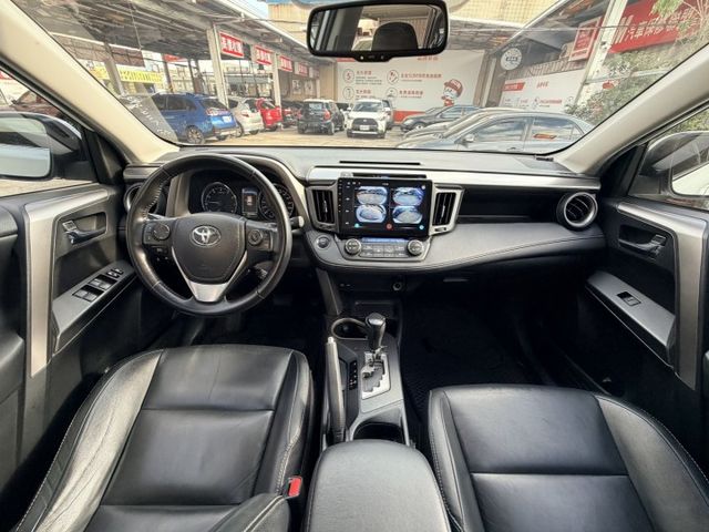 環景 9氣囊 循跡防滑 大空間家庭休旅車  第5張相片