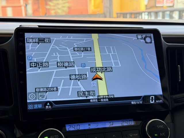 環景 9氣囊 循跡防滑 大空間家庭休旅車  第10張相片