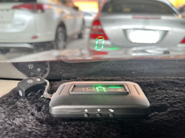 里程合約保證～僅跑6萬多公里 內外皆美 省油小車 魔術大空間  第9張相片