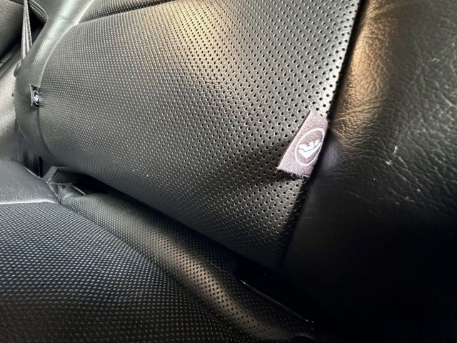 i-Key 後頭枕影音 電動座椅 配備豪華 實用性休旅車  第8張相片