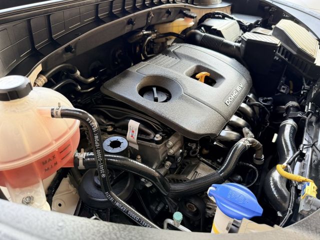 i-Key 後頭枕影音 電動座椅 配備豪華 實用性休旅車  第15張相片