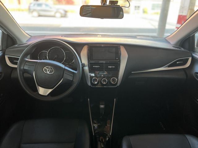 循跡防滑 感應頭燈 高cp值好車  第2張相片