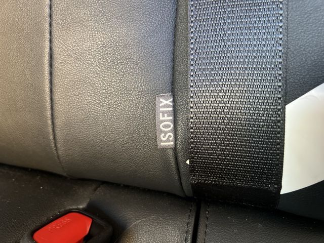 循跡防滑 感應頭燈 高cp值好車  第5張相片