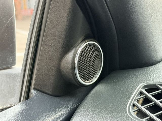 僅跑6萬8千多公里 女用車 內裝漂亮  第9張相片