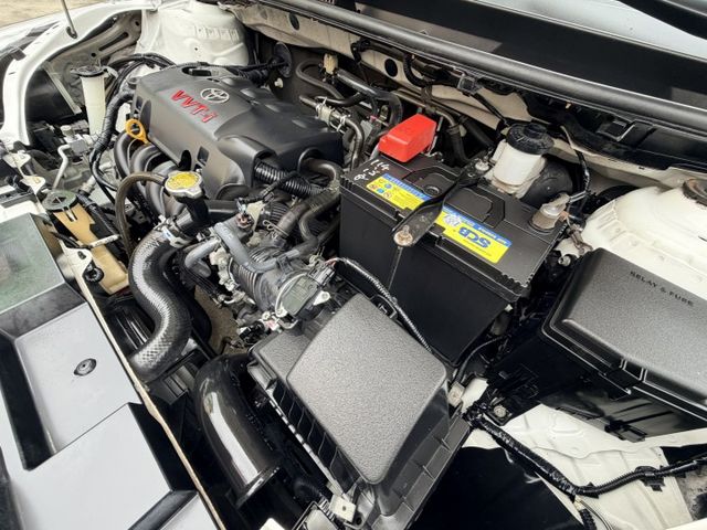 僅跑6萬8千多公里 女用車 內裝漂亮  第17張相片