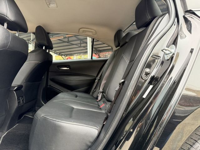 原鈑件 里程跑多 反應價格回饋 6氣囊 ESP ACC自動跟車 車道維持 倒車後視鏡自動調整  第6張相片