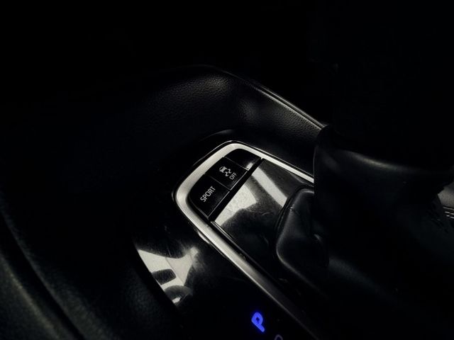 原鈑件 里程跑多 反應價格回饋 6氣囊 ESP ACC自動跟車 車道維持 倒車後視鏡自動調整  第13張相片