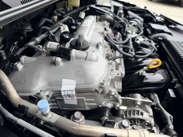 原鈑件 里程跑多 反應價格回饋 6氣囊 ESP ACC自動跟車 車道維持 倒車後視鏡自動調整  第18張相片