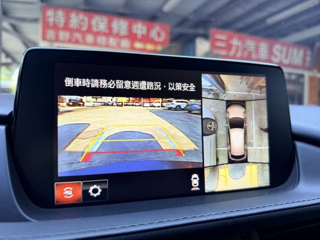 小改款全速域 一手漂亮車 無菸內裝/原廠保養 雙電動椅 i-Key 電子手煞 原廠環景  第11張相片