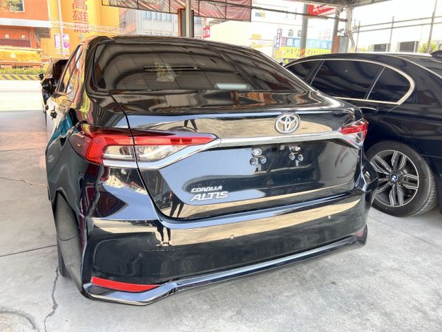 僅跑2萬公里 ACC自動跟車 原廠保養 美如新  第11張相片