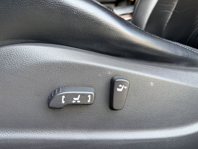 i-Key、定速、電動座椅、感應頭燈 低里程美車 高雄中古車推薦  第9張相片