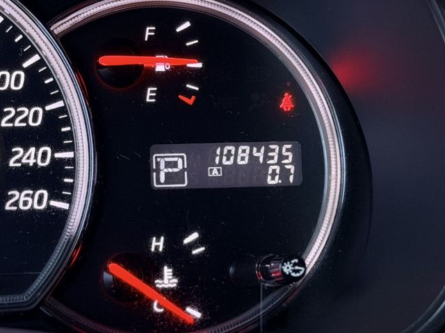 i-Key、定速、電動座椅、感應頭燈 低里程美車 高雄中古車推薦  第12張相片