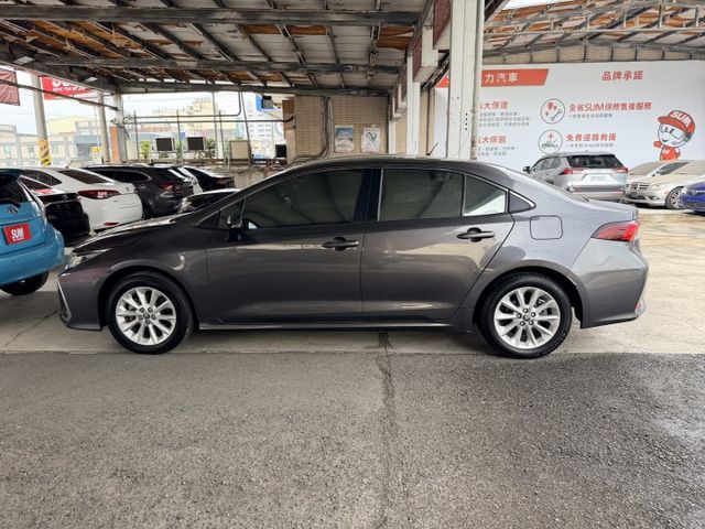 一手車原鈑件 頂級版 免鑰匙 盲點偵測 ACC 車道維持  第3張相片