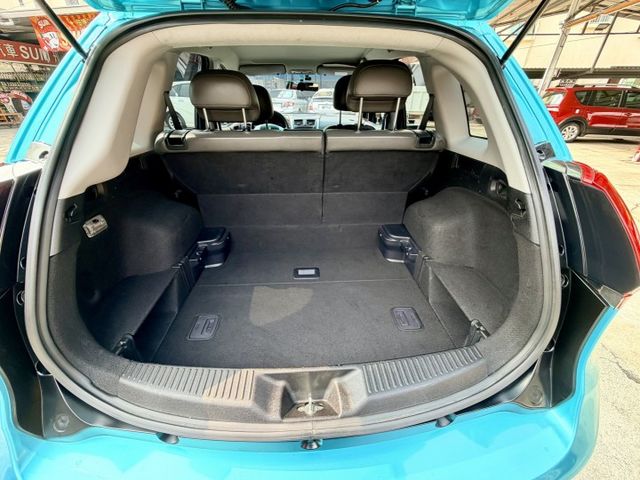 一手無菸 僅跑5萬多公里 頂級iKey 恆溫 車況特優 強力推薦優質代步車  第9張相片