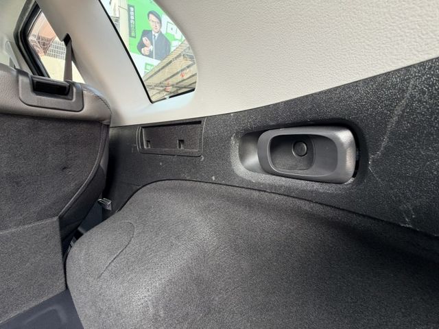 一手無菸 僅跑5萬多公里 頂級iKey 恆溫 車況特優 強力推薦優質代步車  第10張相片