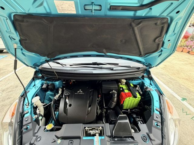 一手無菸 僅跑5萬多公里 頂級iKey 恆溫 車況特優 強力推薦優質代步車  第18張相片