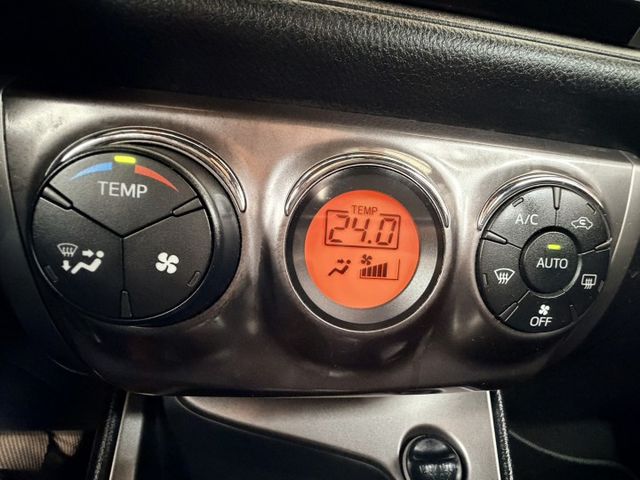 女用無菸車 內裝車況俱優 里程合約保證/YES認證/可全貸 輕鬆入手優質代步車  第9張相片