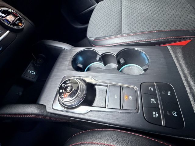 Ford Focus 5D ST-Line Lommel  第13張相片