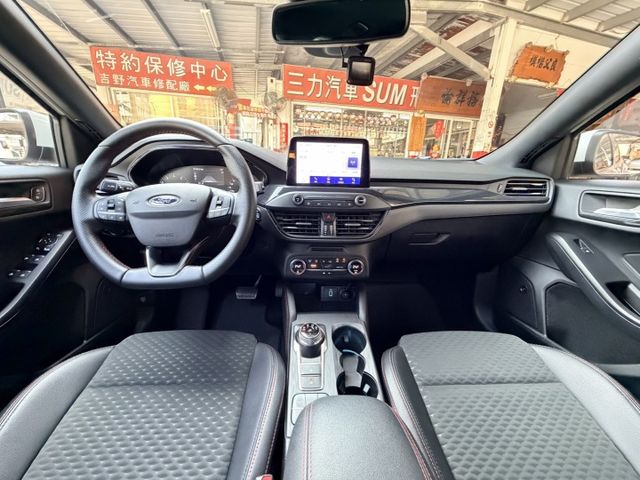ST-Line Lommel版 一手無菸車 原鈑件 SUM保固兩年五萬公里  第7張相片