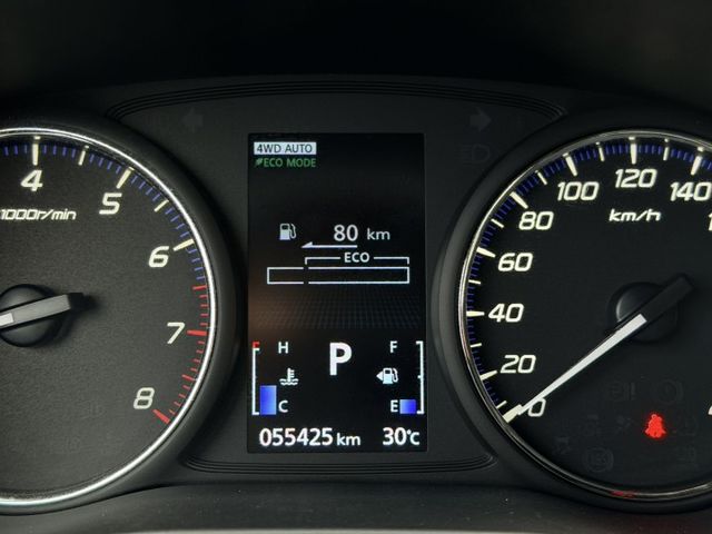4ＷD 七氣囊 巡跡 無菸車 原鈑件認證 里程合約保證 可全貸 高雄二手車推薦  第13張相片