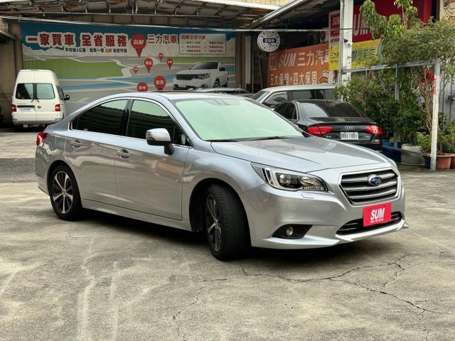 一步到位的超讚房車！原廠保養～僅跑5萬多～4WD 盲點偵測 高雄二手車推薦模範店：三力汽車  第2張相片
