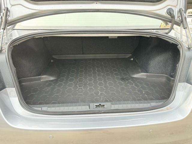 一步到位的超讚房車！原廠保養～僅跑5萬多～4WD 盲點偵測 高雄二手車推薦模範店：三力汽車  第18張相片