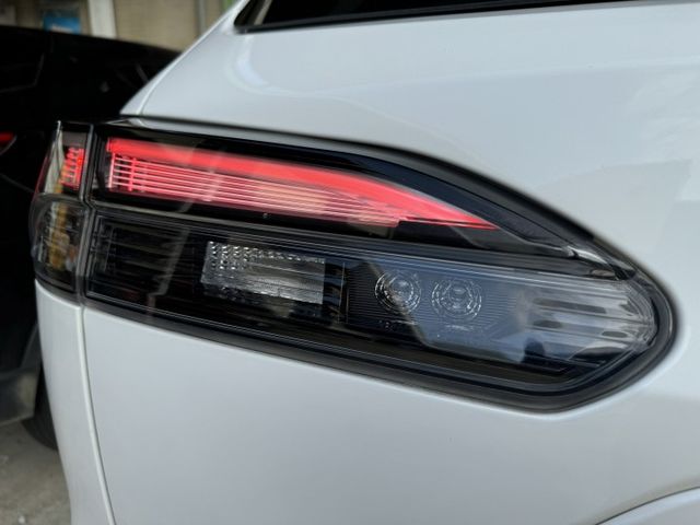 一手車 油電版 GR後車燈 ACC自動跟車  Android10核心影音  第20張相片