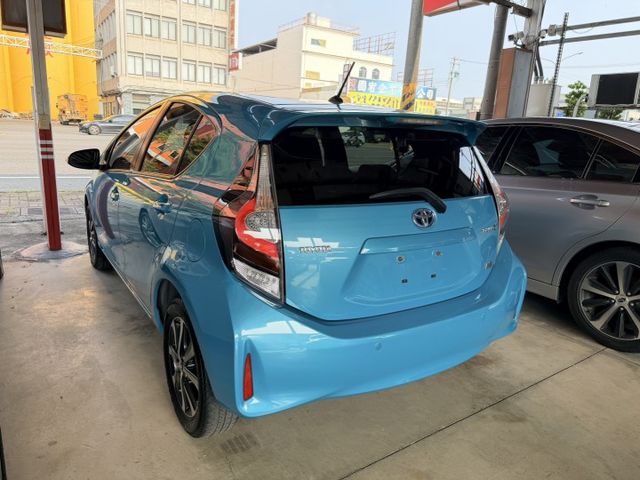 超省油！一次到位的安全小車 七顆氣囊 車身穩定系統 安全經濟 車況優良 岡山橋頭楠梓二手汽車推薦  第4張相片