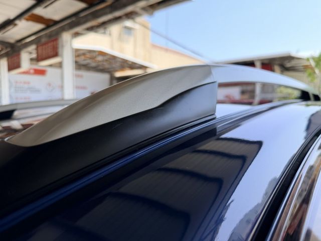 一手美車 抬頭顯示 低里程 車況優 空間大實用車款  第14張相片