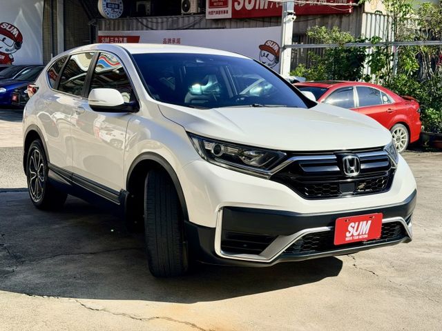 里程合約保證～僅跑3萬初！原漆原鈑件，自動跟車+車道維持、iKey摸門，該有的都有～預約賞車另有優惠  第2張相片