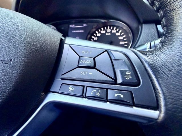 4WD旗艦科技版頂規配備齊全，LED頭燈/自動跟車/環景/盲點/iKey/電尾/全景天窗，無菸車 SUM保固2年5萬公里  第11張相片