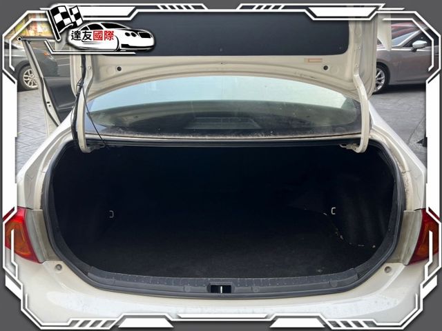便宜代步車首選~妥善率高 內裝完整，車內車外乾淨漂亮，原版件， 手機直撥 0989170773另享優惠  第11張相片