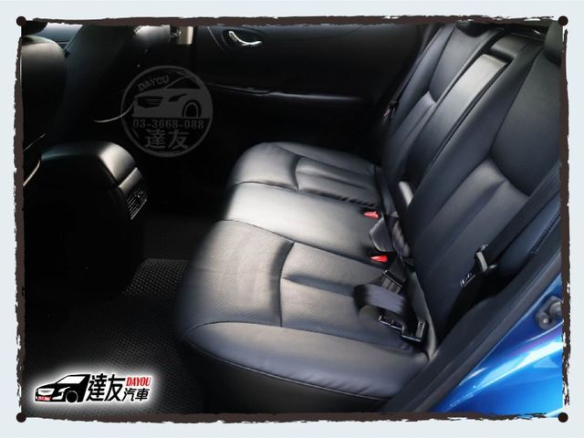 里程僅7萬 選配原廠空力套件 原廠保養 IKEY 定速 感應頭燈 藍芽 導航 倒車顯影 恆溫 後座出風口  第9張相片